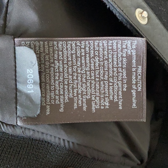 ❣️SOLD❣️Mackage holt renfrew bomber jacket - Picture 5 of 11